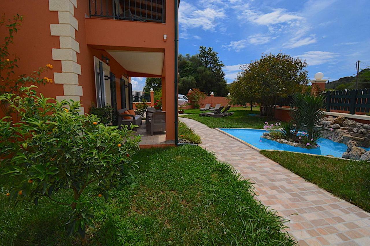 Villa Alex Sinarádes Exterior photo